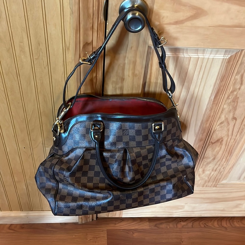 COPY - Authentic Louis Vuitton Damier ebene trevi GM